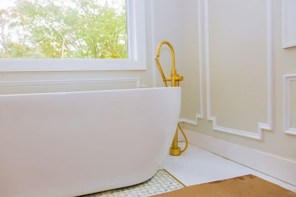 Cost of Tub Water Leak Repair in Livonia